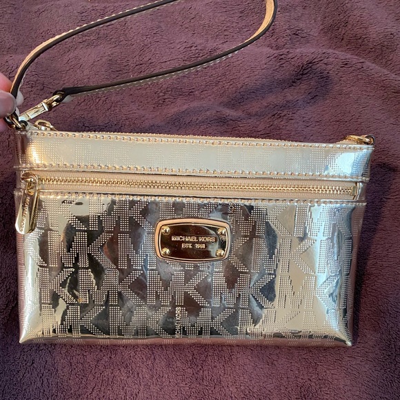 Michael Kors Wristlet - Picture 3 of 4